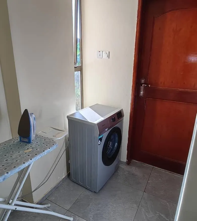Stunning One Bedroom Furnished Apartment كامبالا 0*,